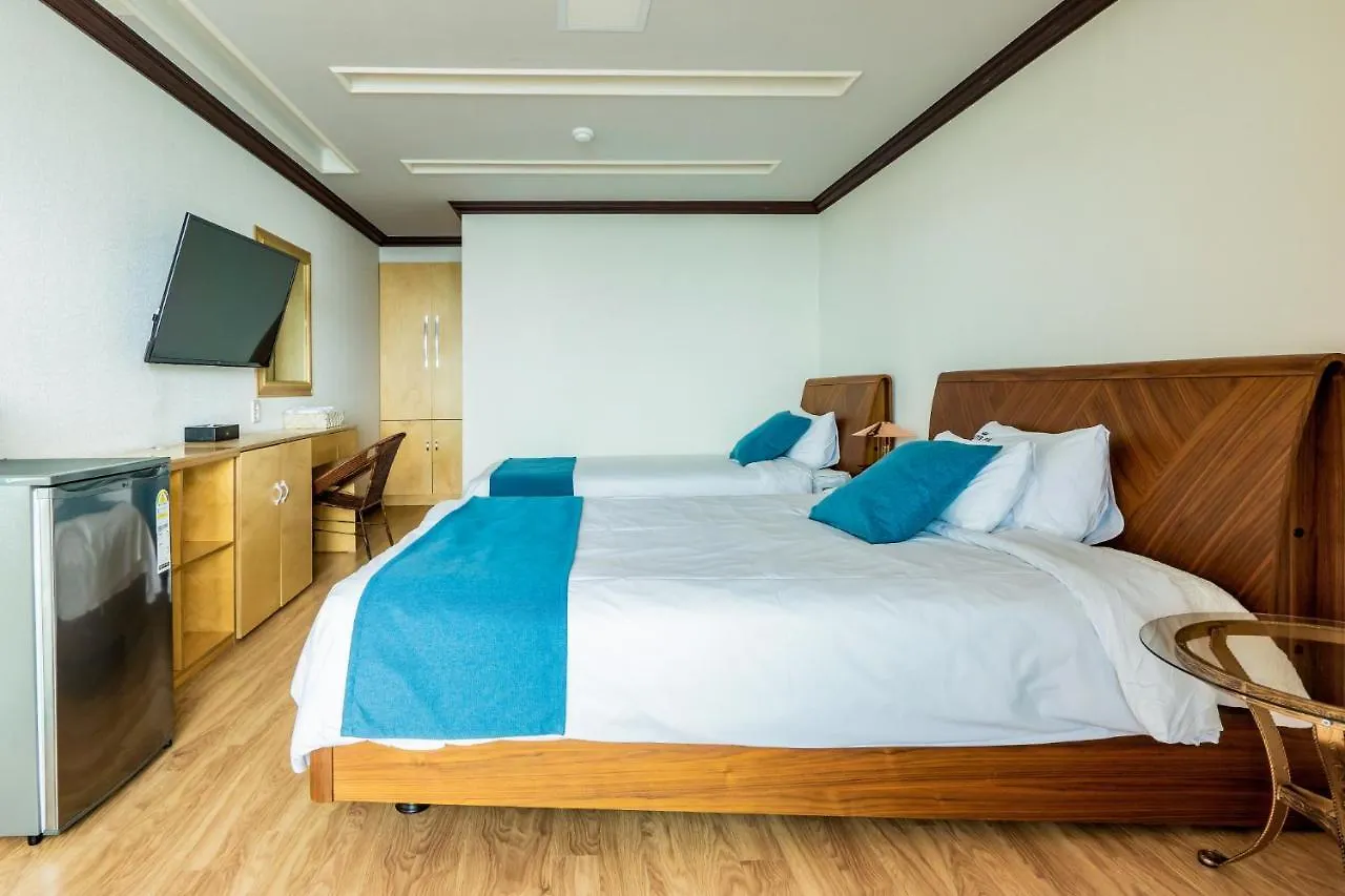 Cutie Pie Hotel Jeju 2*,
