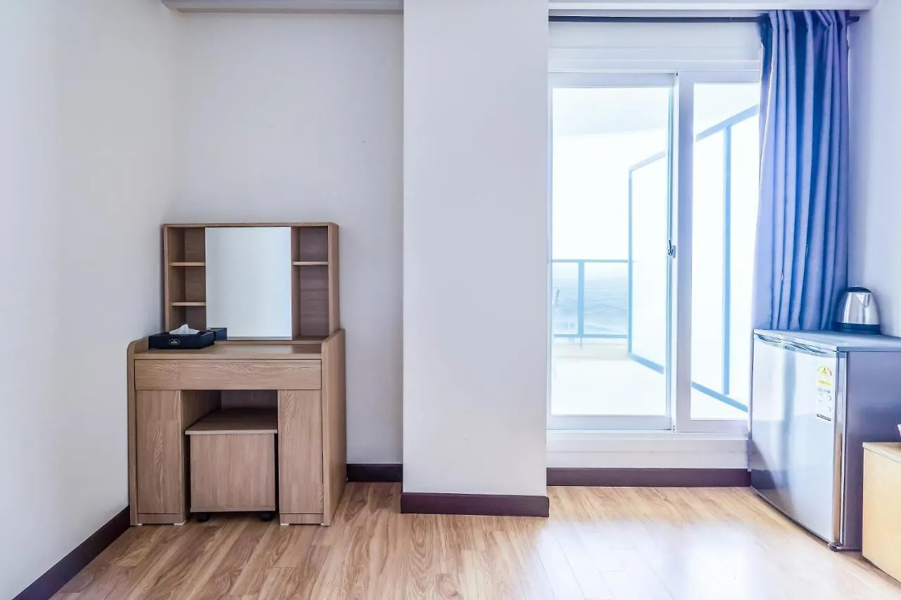 Cutie Pie Hotel Jeju 2*,  South Korea
